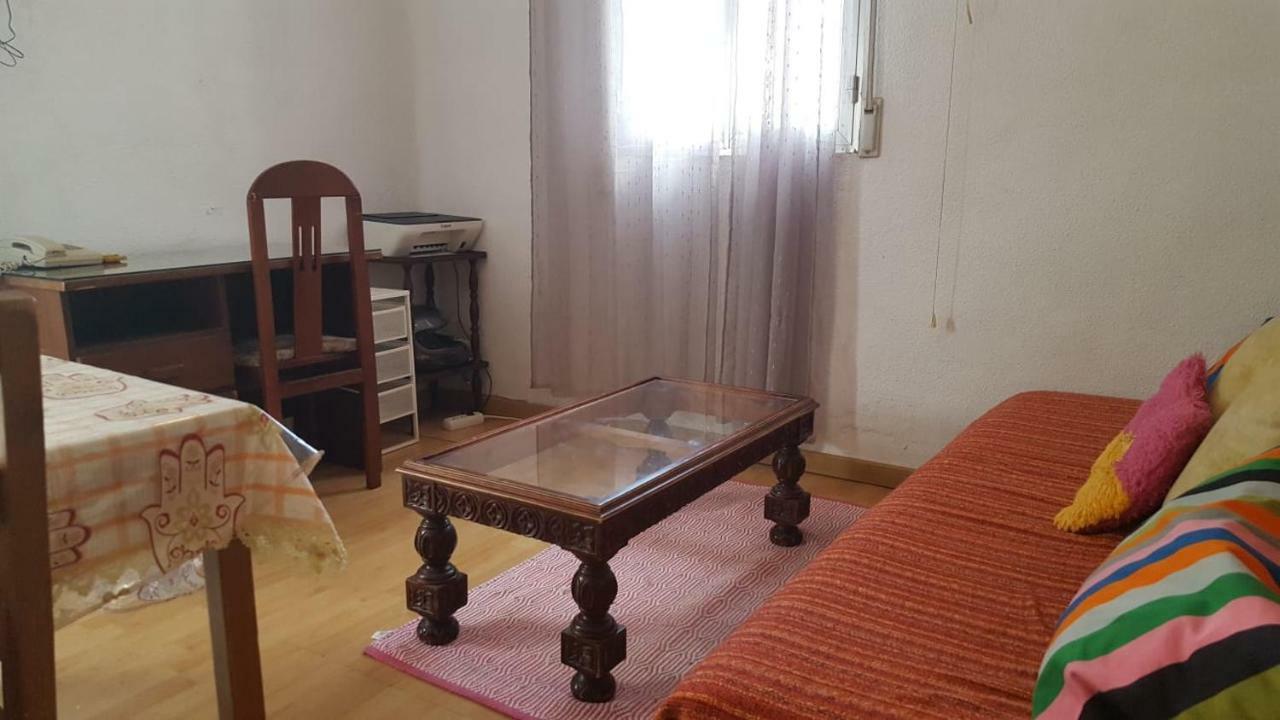 Habitación en casa particular Homestay Perales *